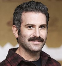 زندگی نامه ی هوتن شکیبا